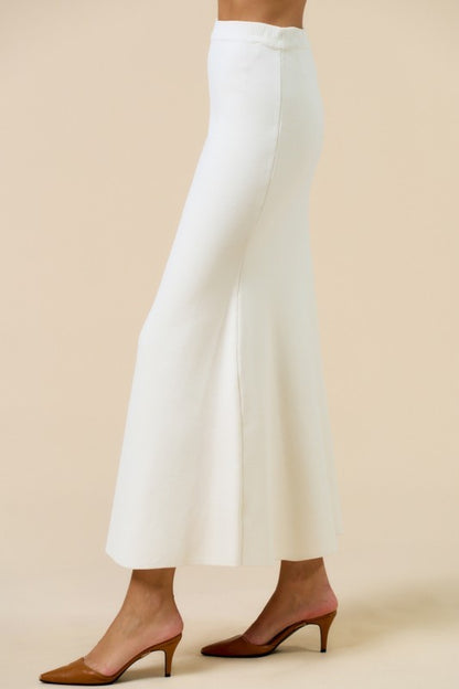 Ivory Knitted skirt & Vest set 30 julio
