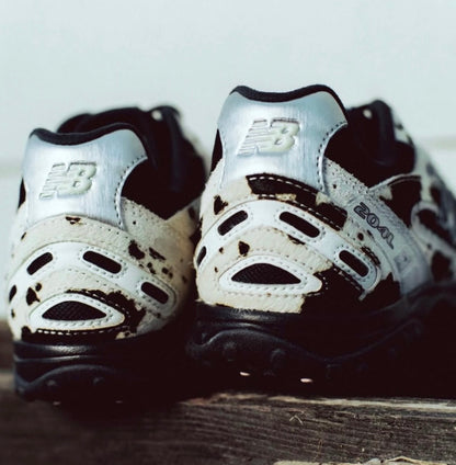 Black cow 204 New Balance -14 Days