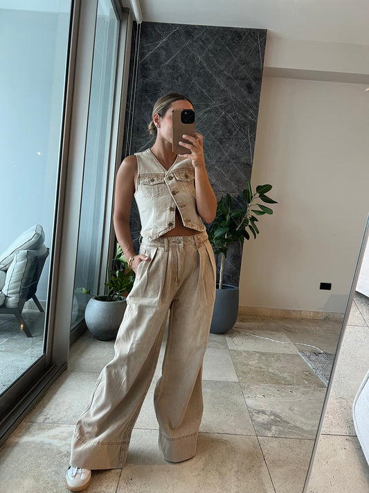 Taupe denim set 14 agosto