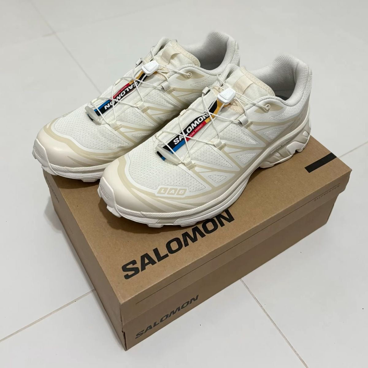 Vanilla Salomon for women XT6
