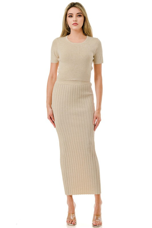 Sara's Nude ribbed skirt set
