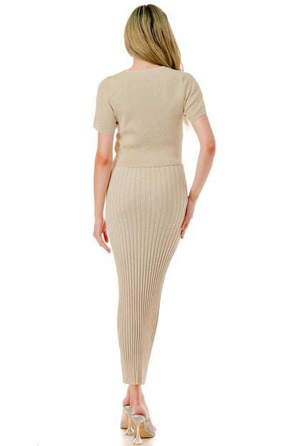 Sara's Nude ribbed skirt set