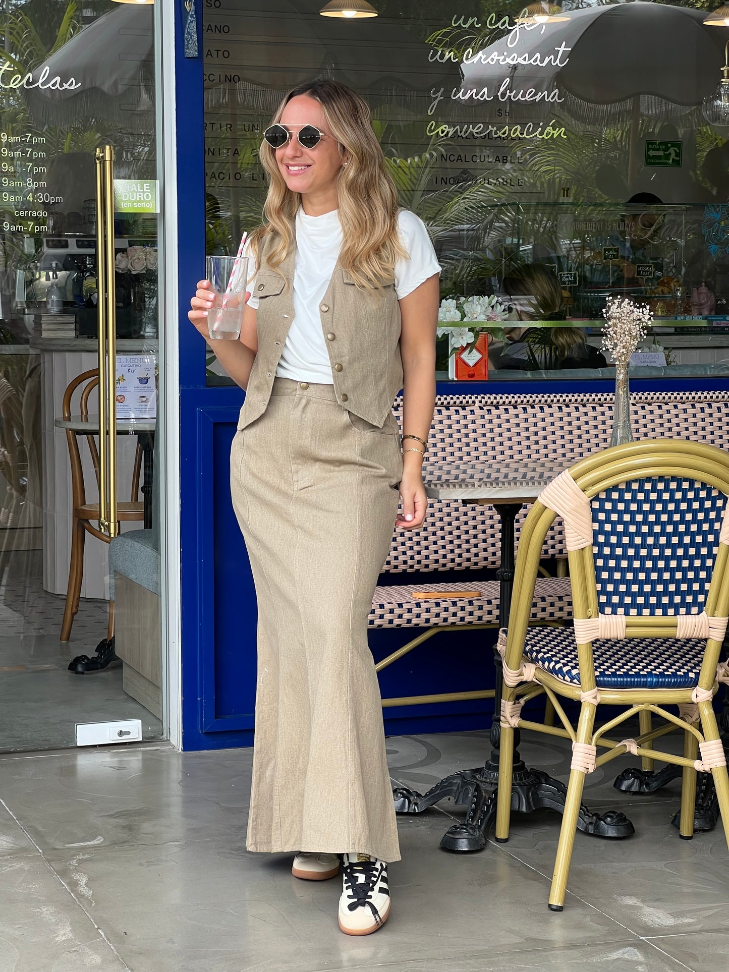 Beige vest & Skirt set