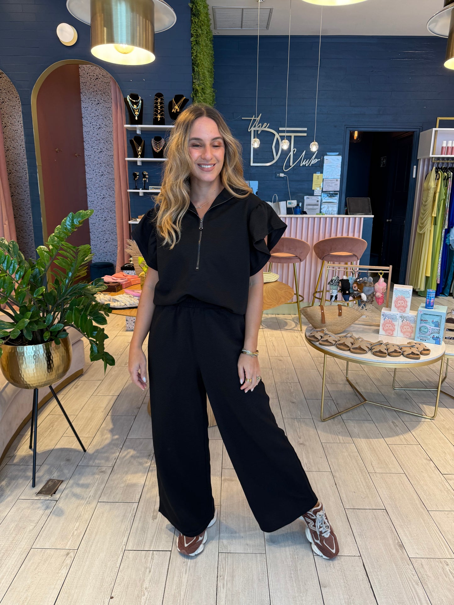 Black ruffled set de viaje