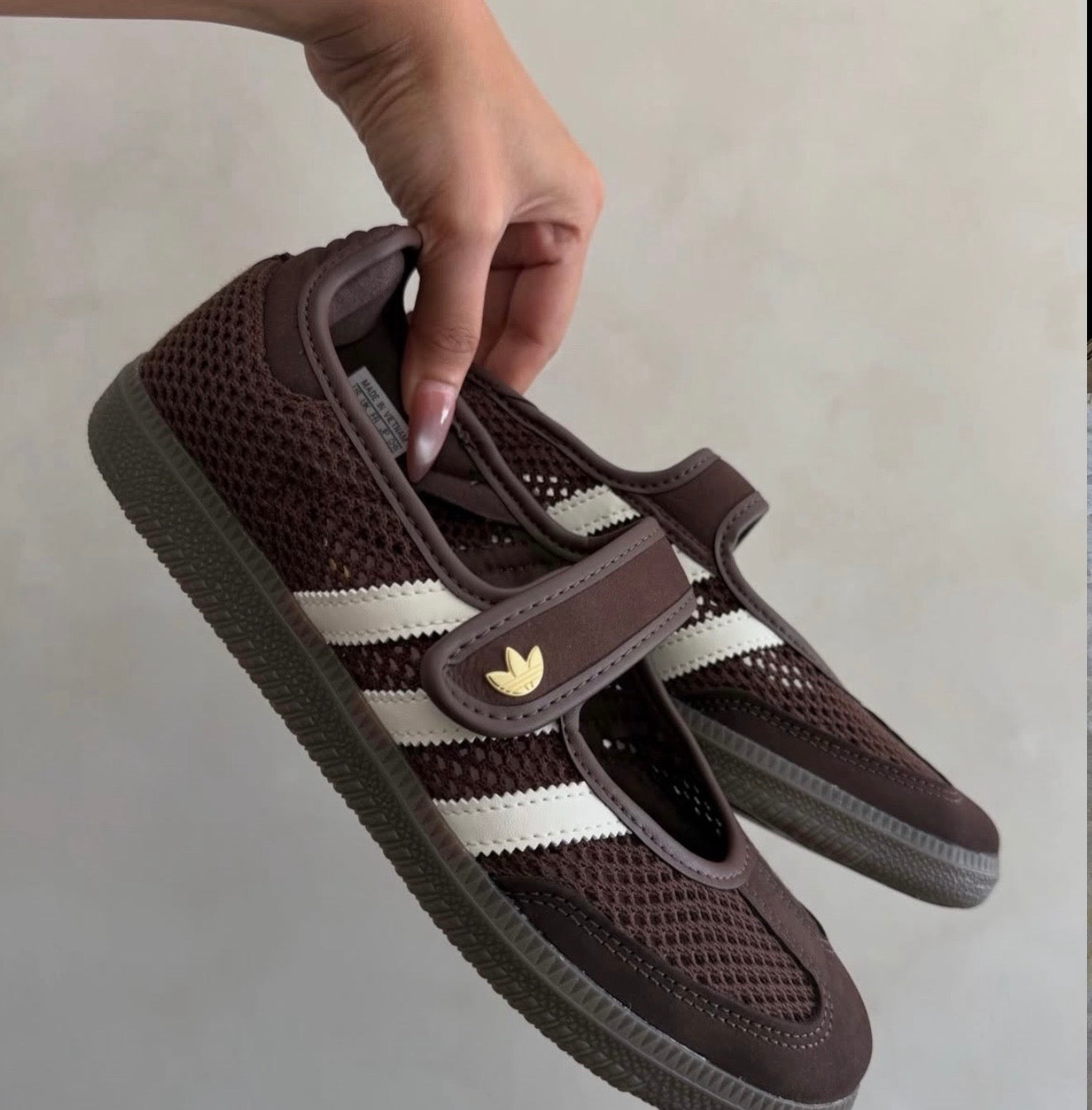 Brown mesh Mary Jane sambas