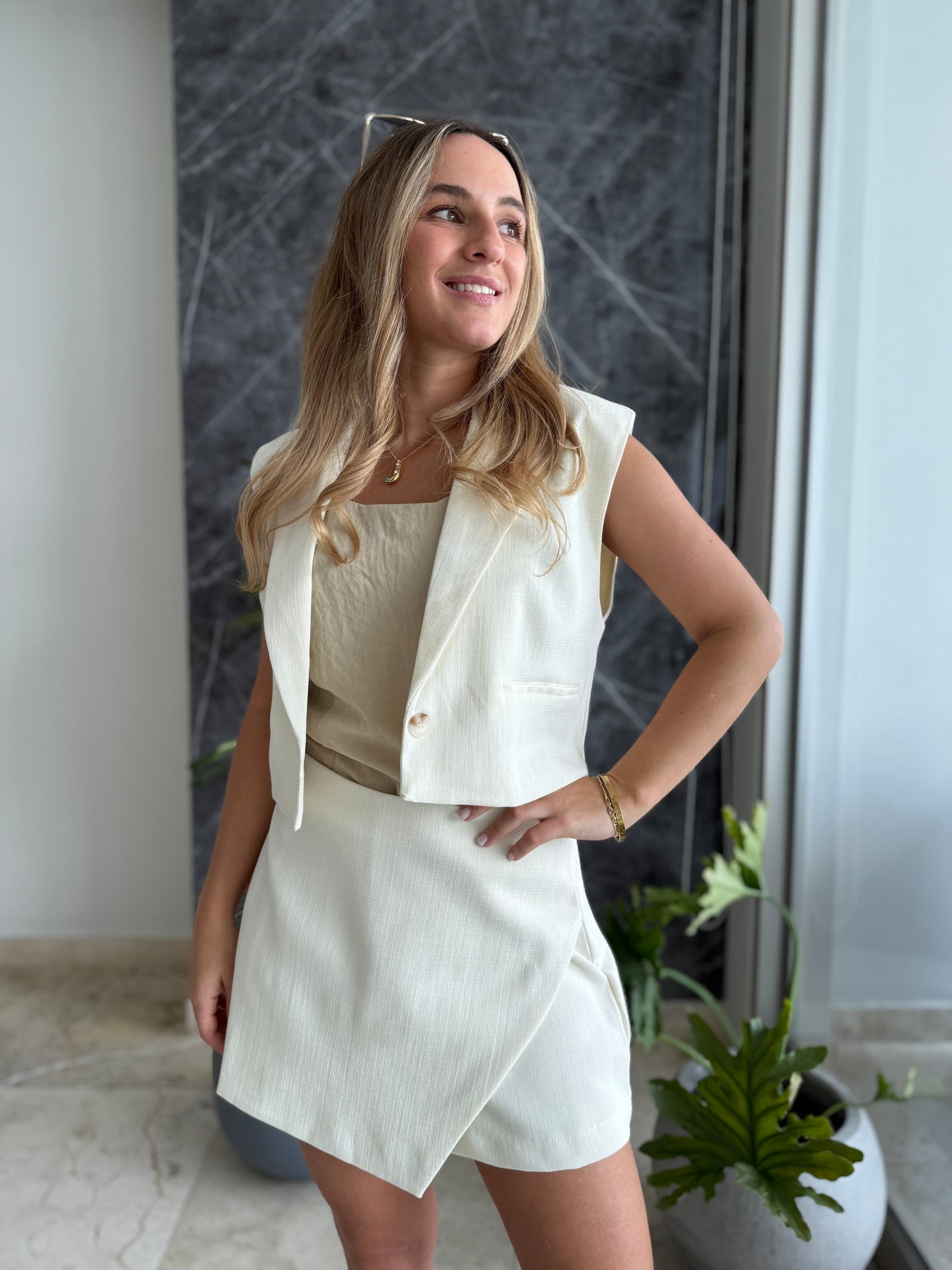 Cream vest & skirt set