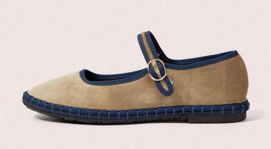 Cream & Navy flats DT