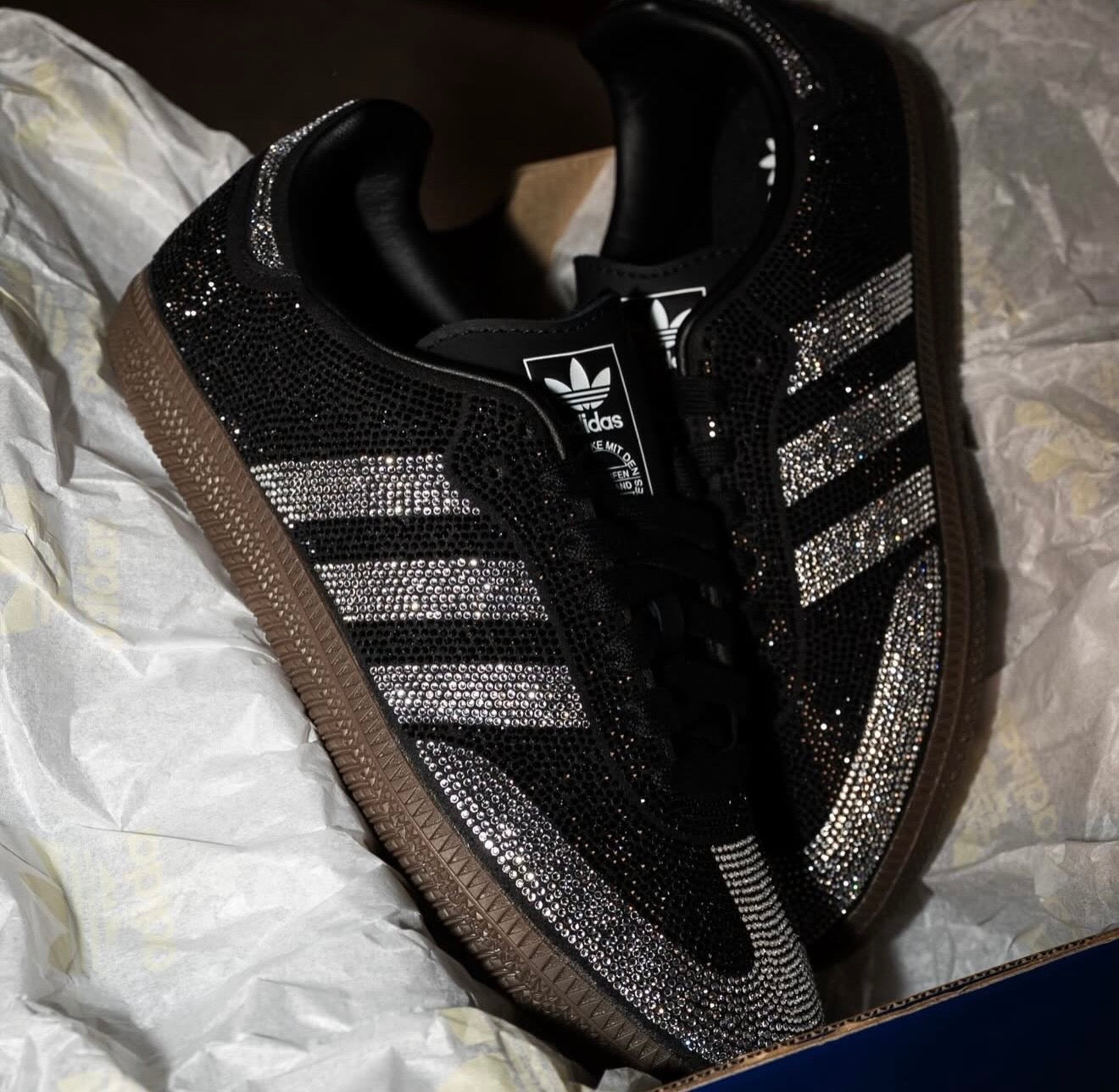 Black rhinestones sambas - 14 Days