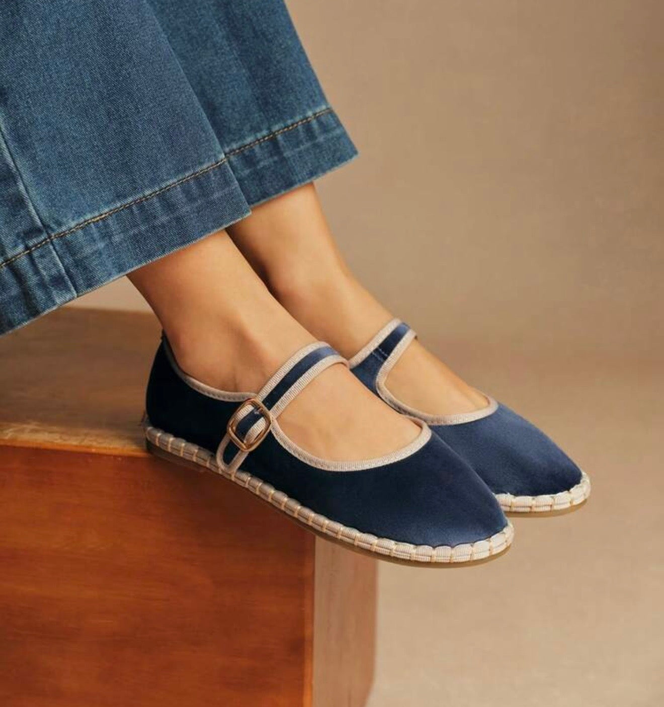 Blue velvet flats