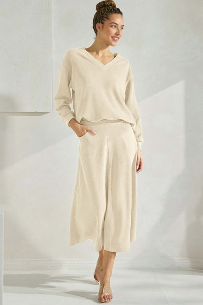 Ivory Tzniut skirt set de viaje 28 feb