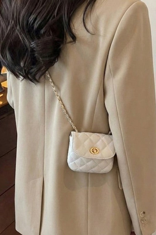 White crossbody belt chain bag