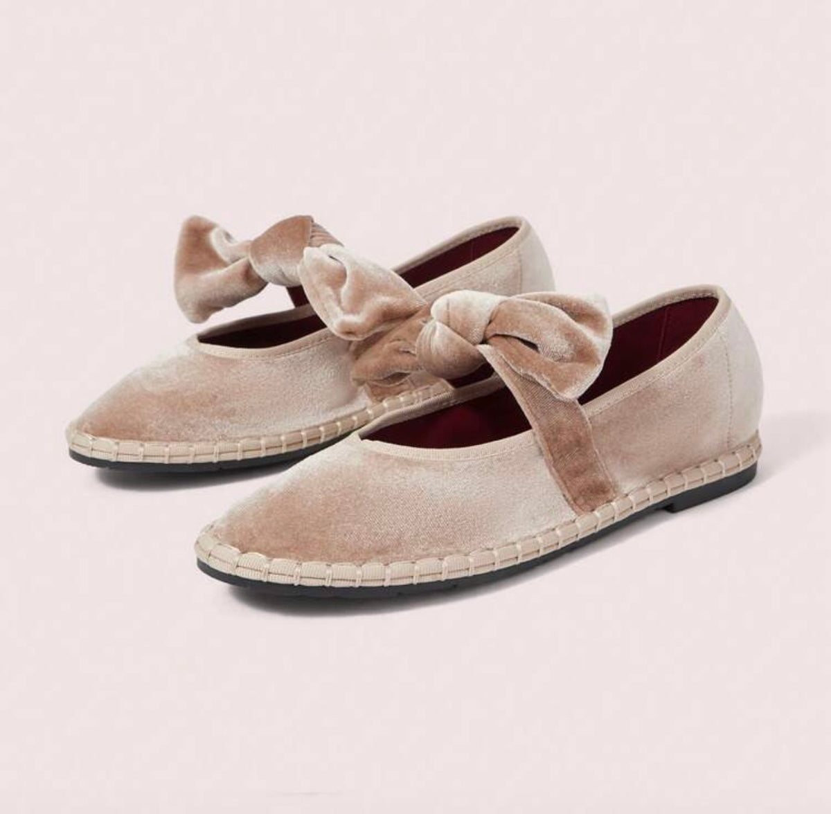 Nude bow Flats