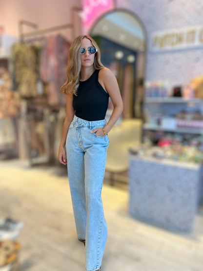 Criss cross blue jeans