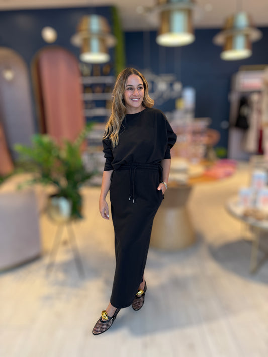 Black Daniela's tzniut set