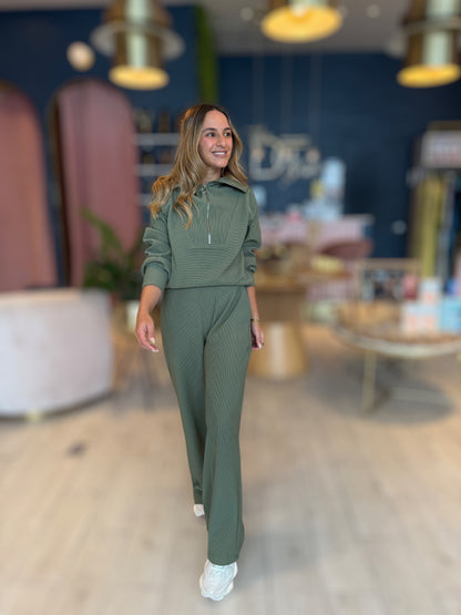 Olive collared set de viaje