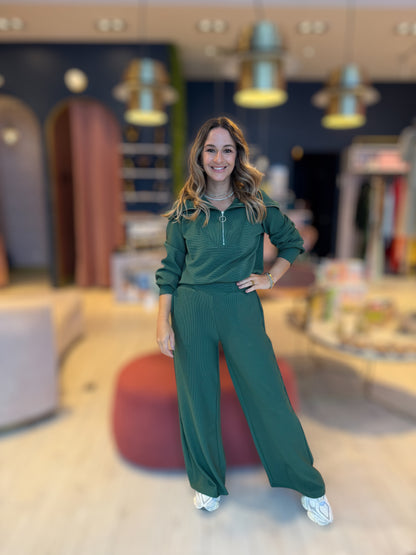 Green Hunter Collared set 24 feb