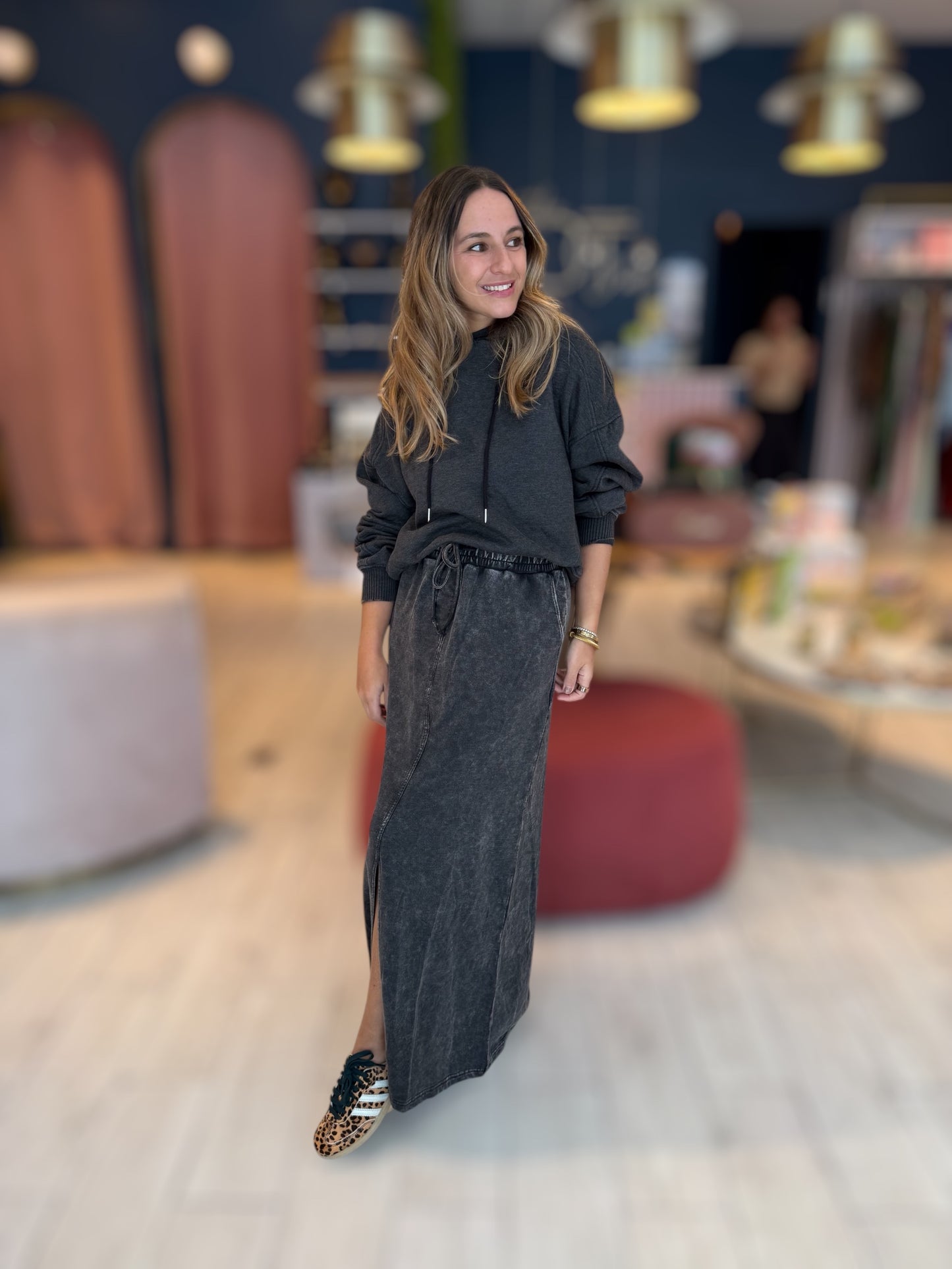 Black Tzniut skirt set de viaje