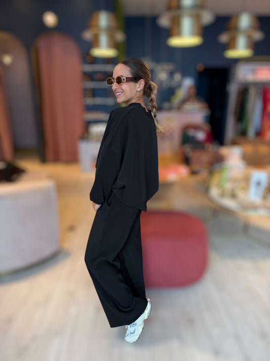 Black set manga larga de viaje