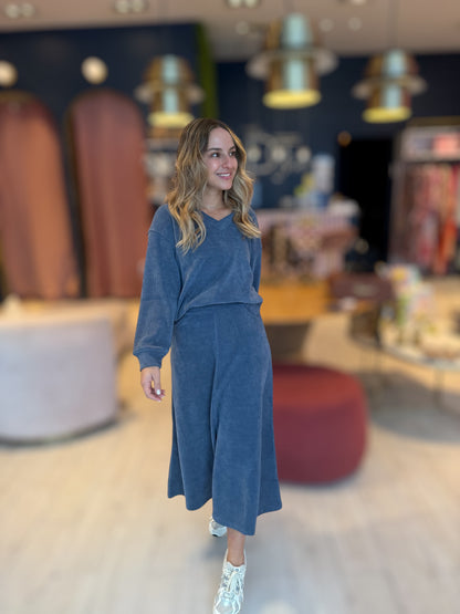 Índigo Tzniut skirt set de viaje