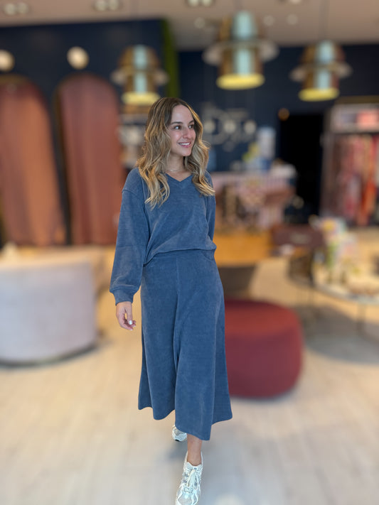 Índigo Tzniut skirt set de viaje