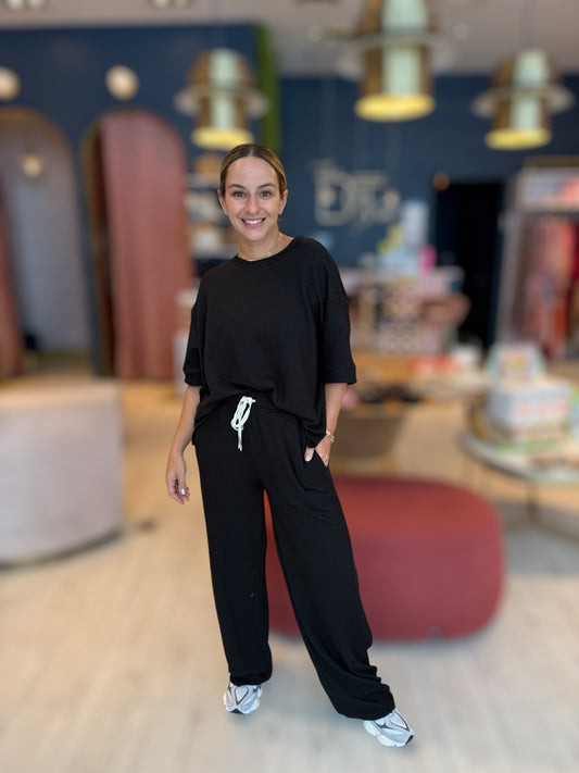 Black set con cordón  de viaje