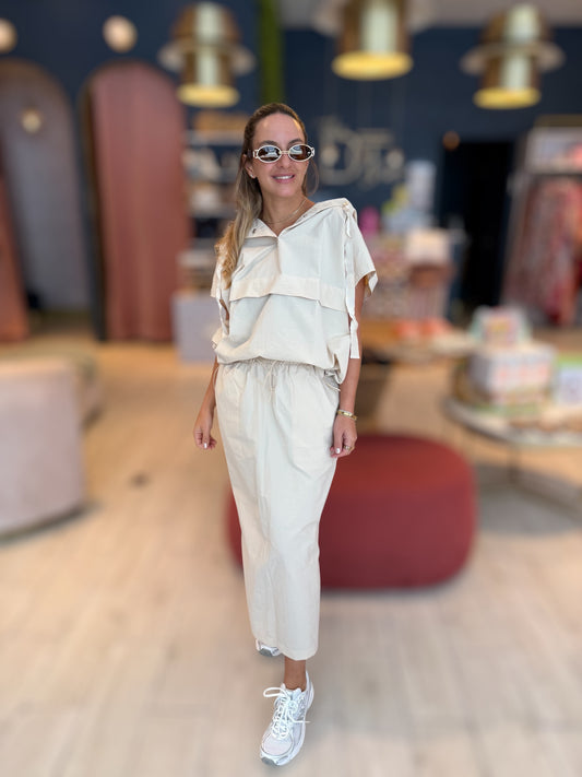 Nude hoddie & tzniut skirt set