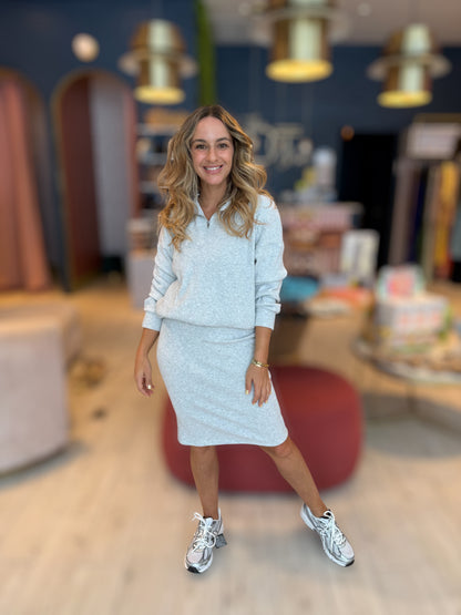 Grey Collared Tzniut skirt set de viaje