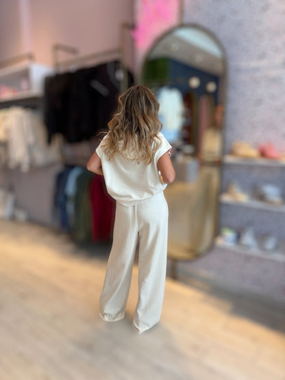 Cream hoddie pants set de viaje con capucha