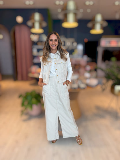 Ivory stiched skirt set