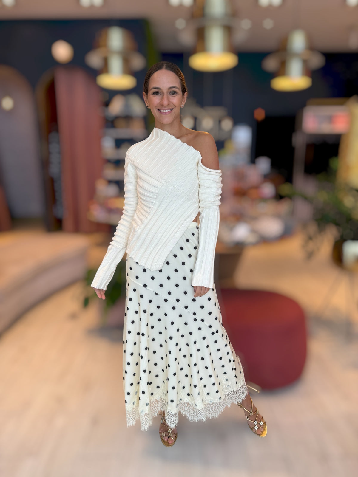 Polka dots skirt