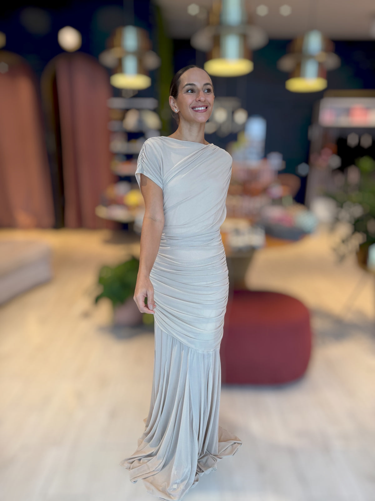 Nude oía Dress