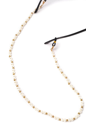charming pearl chain holder