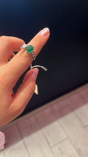 Esmerald ring