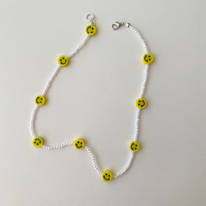 Smiley chocker