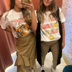 Mama graphic tshirt