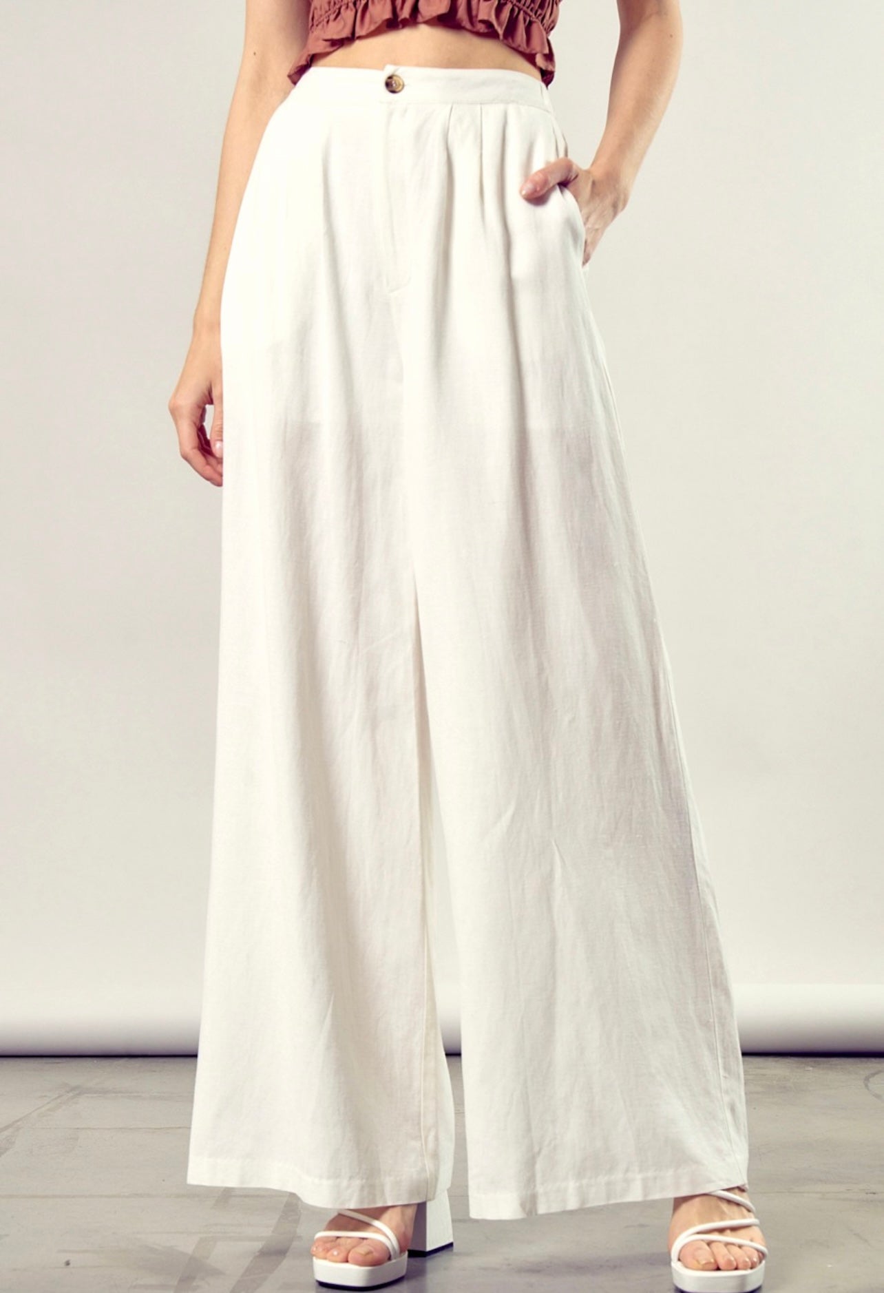 Off white palazzo pants