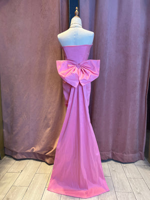 Pink bow dress
